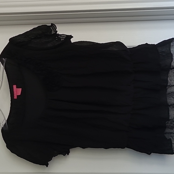 Sunny Leigh boho top with rosette detailing. Large - Picture 5 of 7